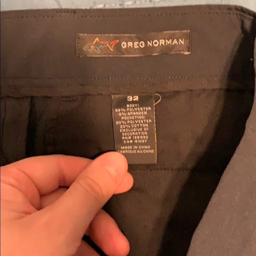 Greg Norman Golf Shorts-Size 32 - Picture 3 of 3